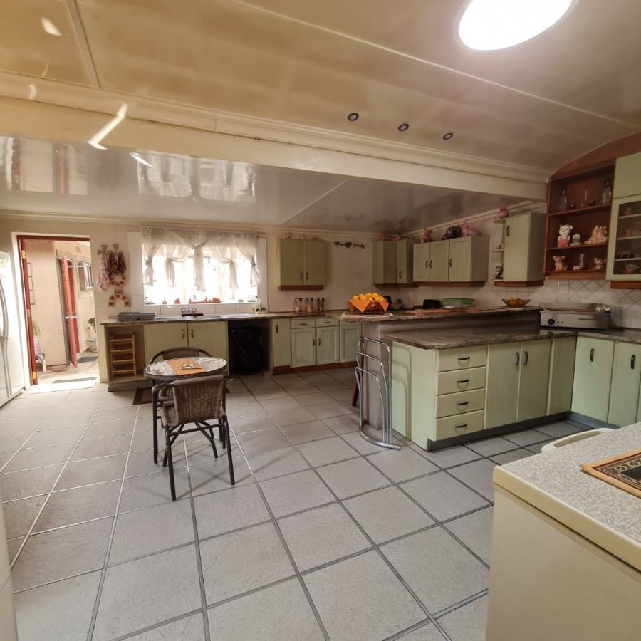 6 Bedroom Property for Sale in Sasolburg Free State